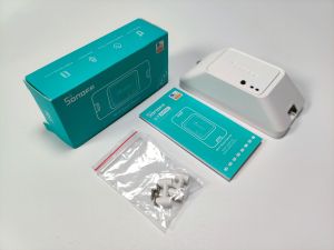 Смарт WiFi + RF 433 превключвател Sonoff,